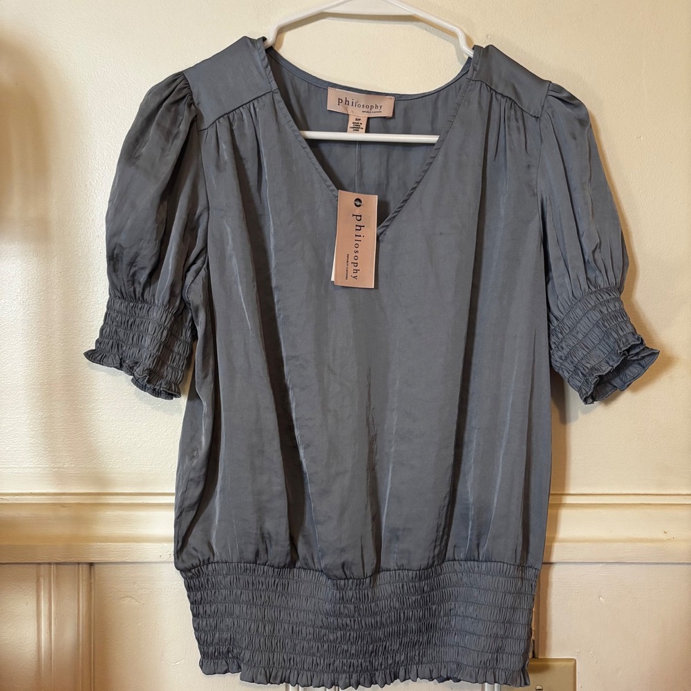Philosophy Republic Clothing Women's Satin Blouse Small NWT Blue‎ Gray Ruffled